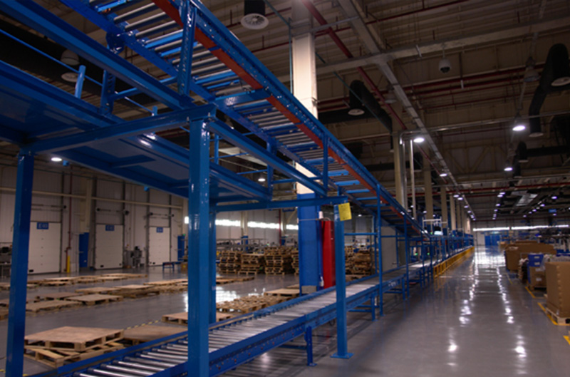 下坡输送到码垛区