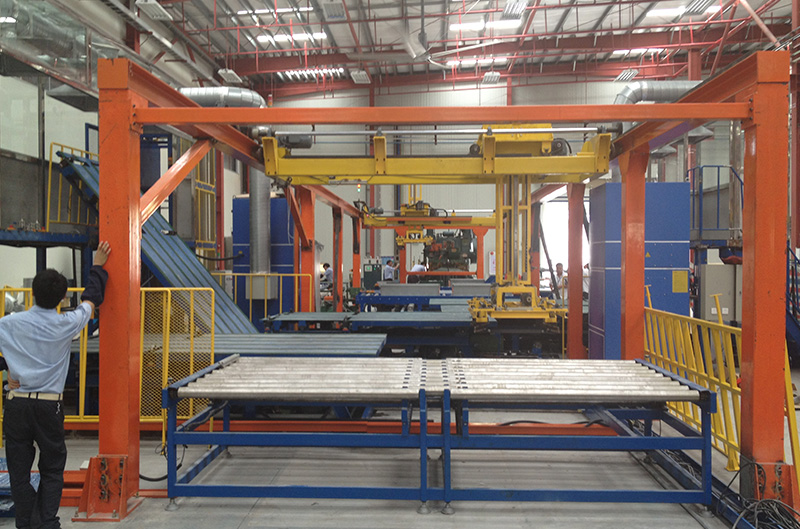 冷凝器组装测试机